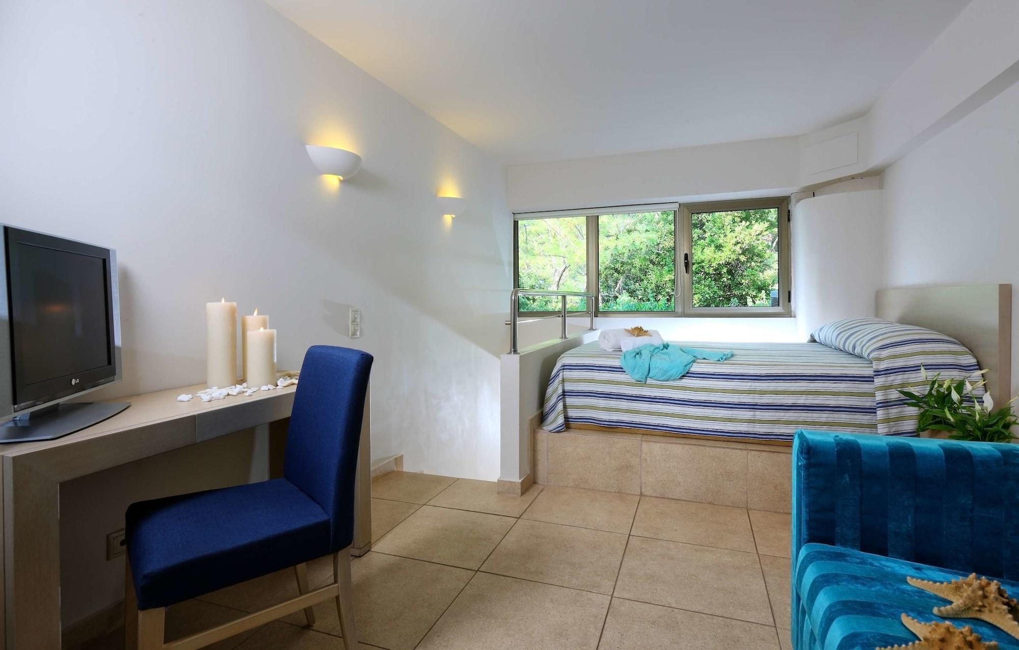 Sitia Beach City Resort & Spa Bagian luar foto A room at the Dan Hotel