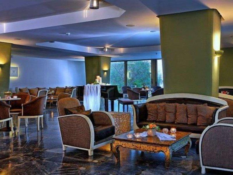 Sitia Beach City Resort & Spa Bagian luar foto The lobby